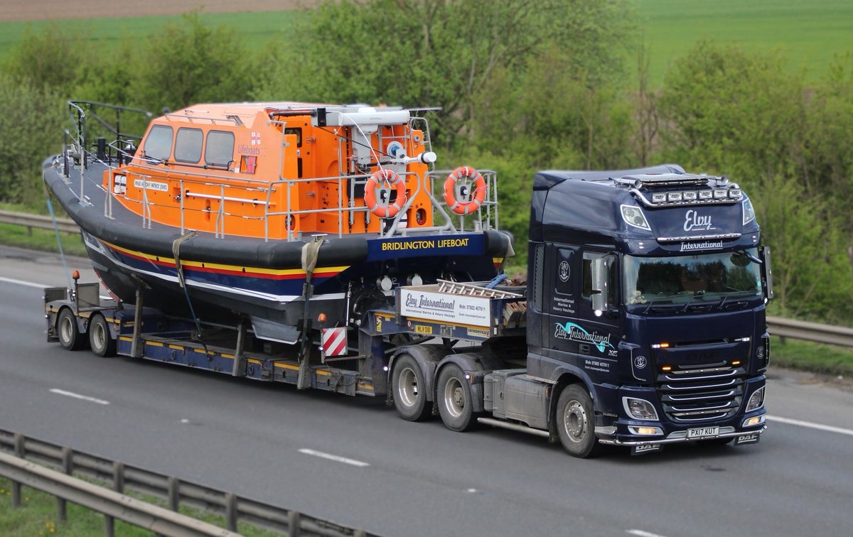 Thanks for everyone who spotted ‘Antony Patrick Jones’ heading down to Poole last week. Big thank you to M18 Truck Spotter who go sent us fabulous photo of the Shannon. Heading down to Poole. #onecrew #lifeboats #charity #rnlilifeboat #shannonlifeboat