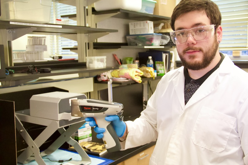 Meet Anthony Bovenschen, a Biomedical Health Sciences senior and the 2024 @PurdueHHS Outstanding Senior from Health Sciences! purdue.edu/hhs/news/2024/…