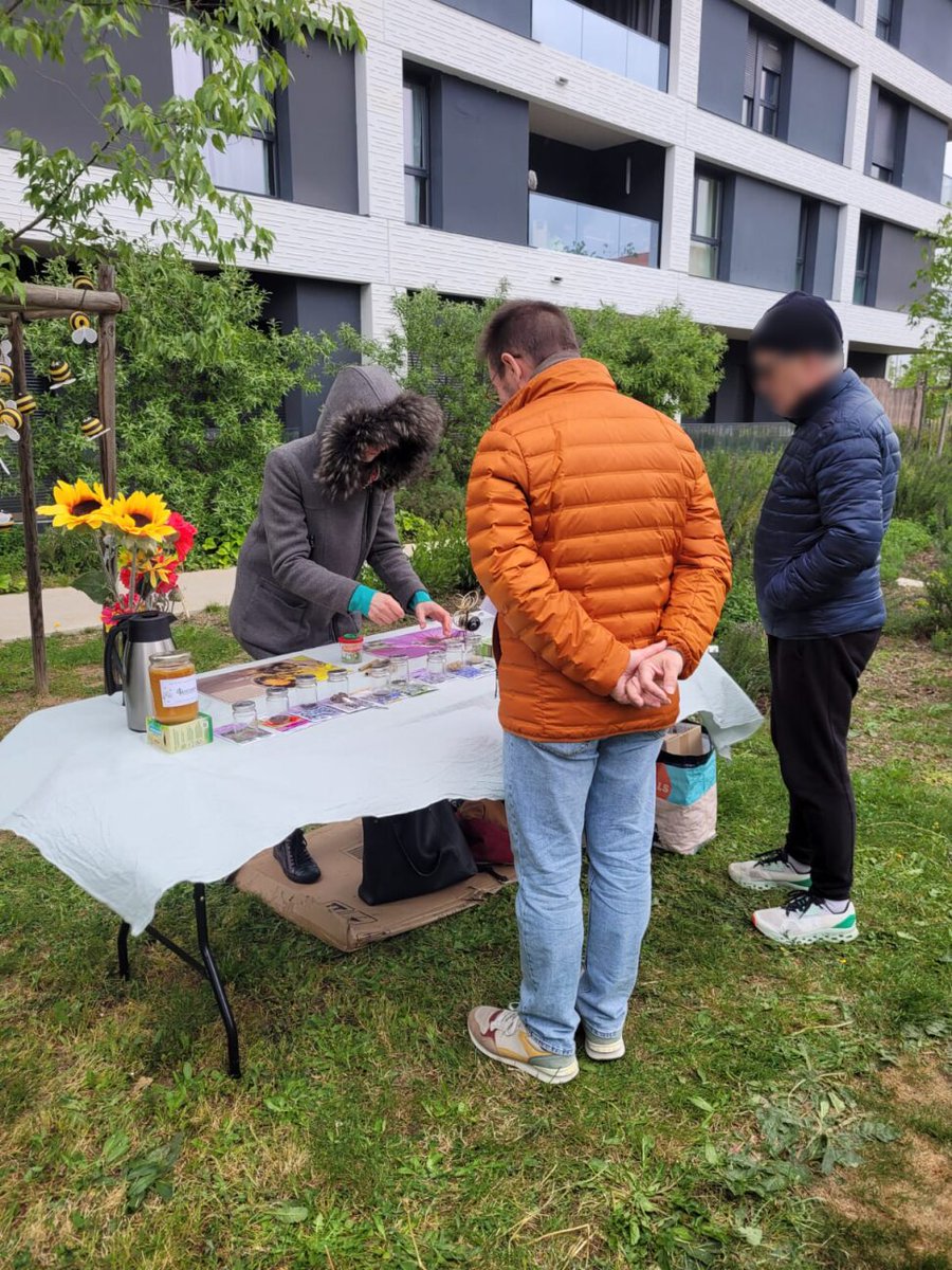 Dans la continuité du projet Urban Garden, une nouvelle animation a été organisée dans la résidence, cette fois sur les fleurs attirant les pollinisateurs.🐝

#urbangarden #animation