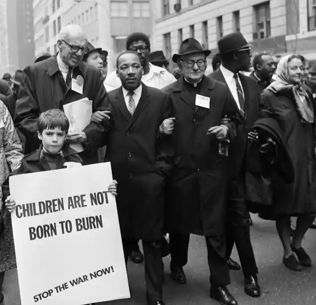 #MartinLutherKingJr leads an anti-#VietnamWar demonstration on March 16, 1967, in New York City. #MLK #MLKJr