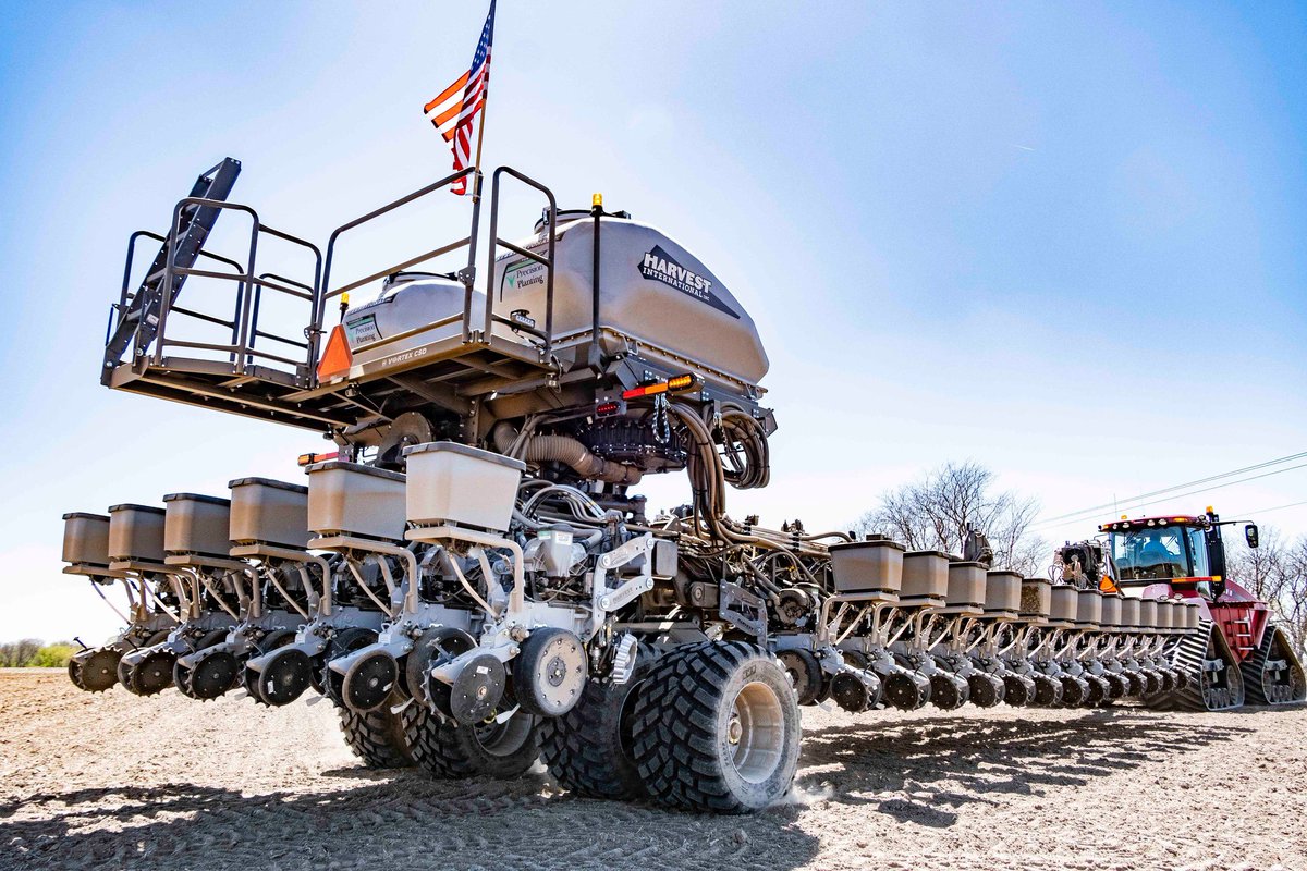 #Plant24 is in full swing and we are excited to unveil our first 80' front fold UltraPlant in action! For a deeper look go to harvest-international.com/pbu80