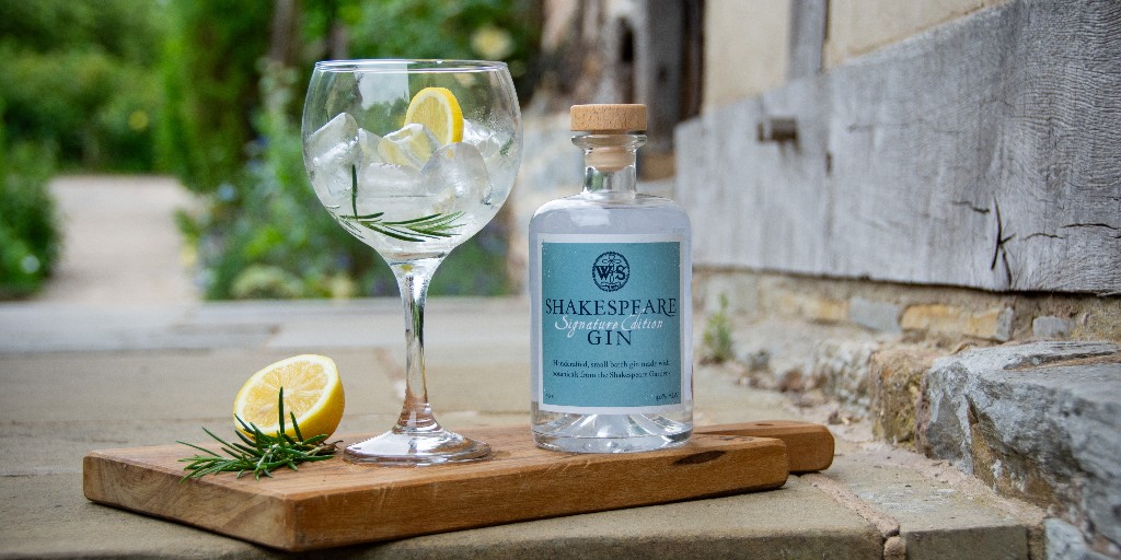 Our Shakespeare Gin Signature Edition is blended by our friends at Pinnock Distillery using botanicals found in Shakespeare's plays, such as lavender & rosemary Best served with ice, tonic & rosemary Available online & store bit.ly/3xIANDM Please drink responsibly