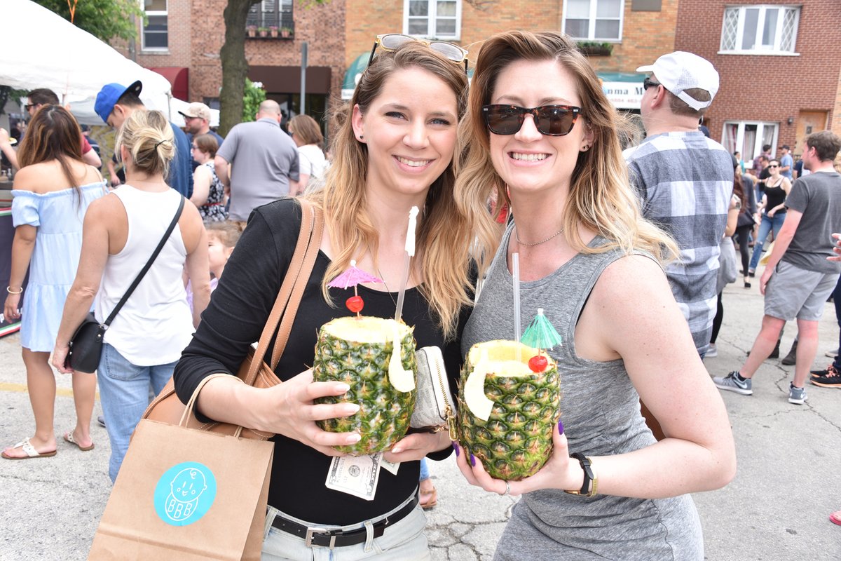 This Sunday, @EPassyunkAve's Flavors on the Avenue will feature five blocks of street food, seasonal sips, craft beer, live music, and free family fun. Over two dozen restaurants, cafes, and bars are participating this year. For details ➡️ visiteastpassyunk.com/event/flavors-… #discoverPHL