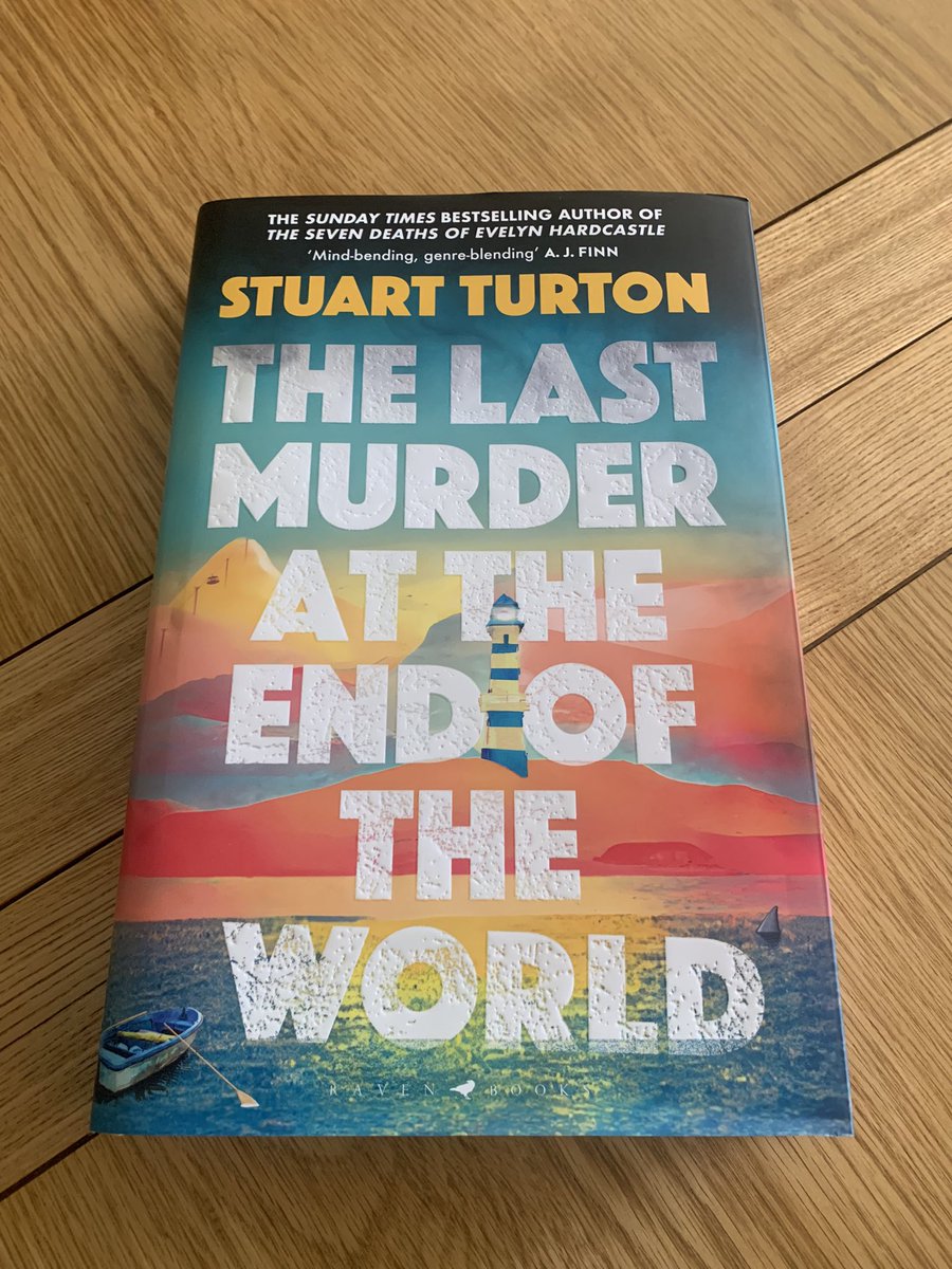 Had a fantastic evening at @swanseastones last night listening to the incomparable @stu_turton talk about his latest book to the fabulous @elaine_canning. These guys were great fun and it was a great insight into Stu’s latest which I also managed to land a signed copy of!