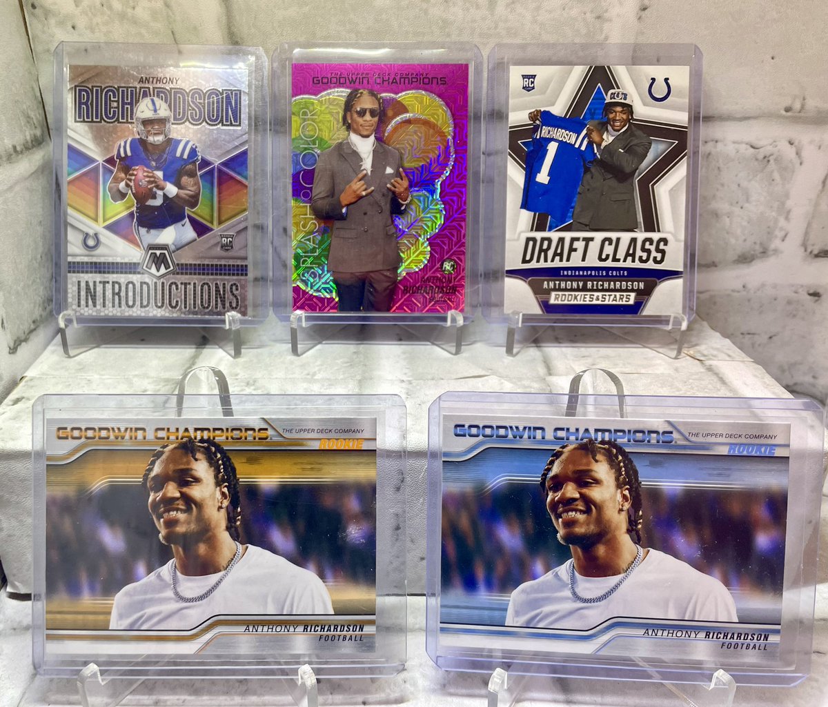 Any #AnthonyRichardson fans out there? Grab this 🔥🔥 lot for 
$10 shipped. #TheCardBoyz #TheHobbyFamily #Thehobby #whodoyoucollect #tradingcards #IndianapolisColts @sports_sell @ILOVECOLLECTIN1 @CardboardEchoes @CardHobbyRTs @HobbyRetweet_ @CodiDaReposter @SleepyCards_RT