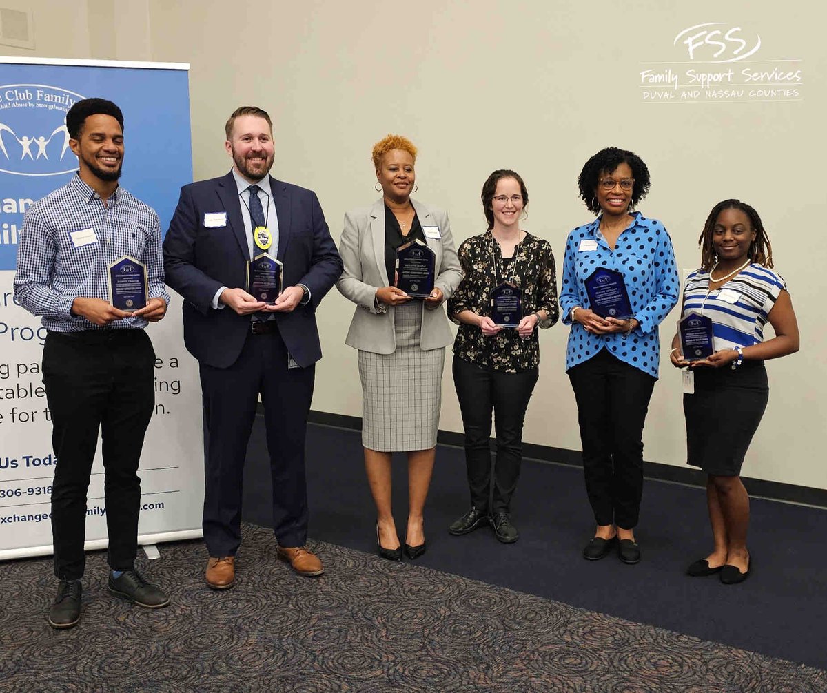 fssfamilies's tweet photo. Please congratulate Philecia Wilson, Community Resource Specialist in Family Preservation, on her Lifetime Achievement Award!π Her tireless commitment to #supportingfamilies makes her a valuable member not just of #TeamFSS but our #FirstCoastCommunity. Congrats to all! #goodnews https://t.co/2FJkFplYWP