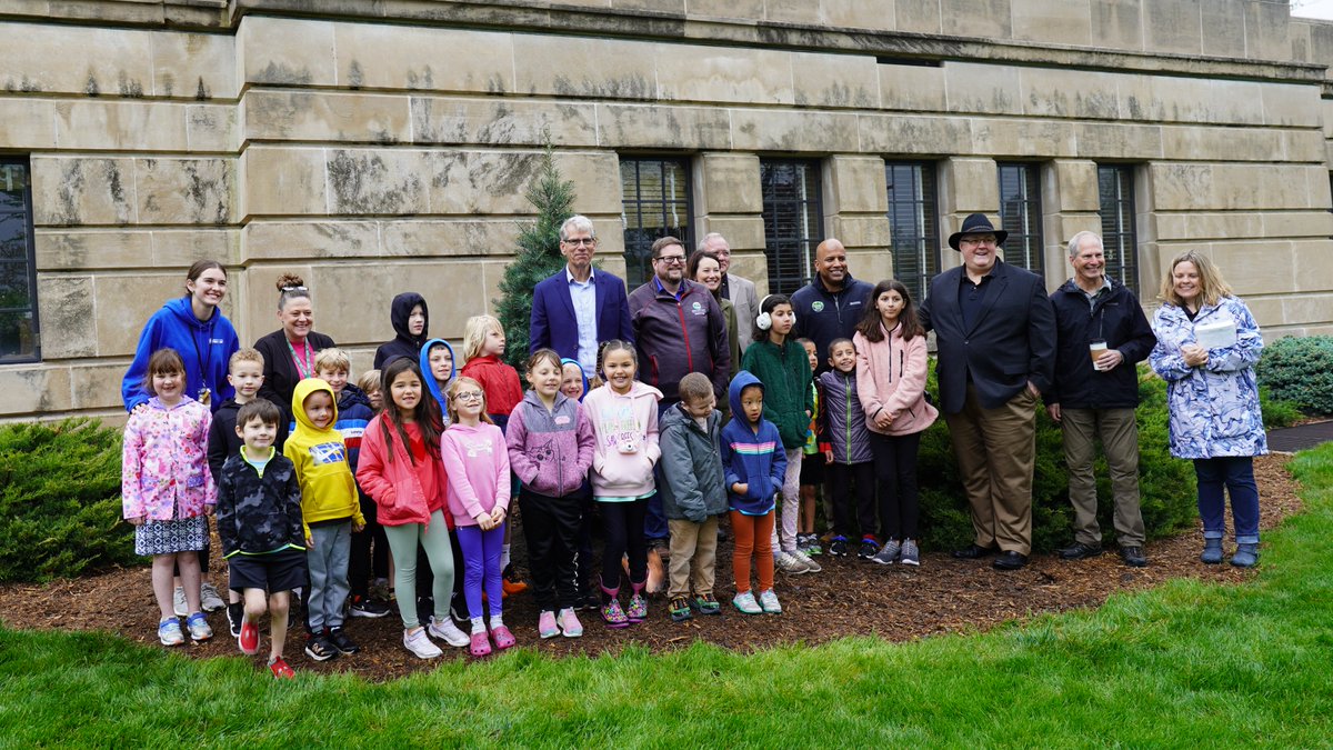 NRDs Help Commemorate Arbor Day with Concolor Fir Planting at State Capitol: nrdnet.org/news/04-26-202… #ArborDay #ArborDay2024 #TreePlanting #Trees @ETI_Marketing