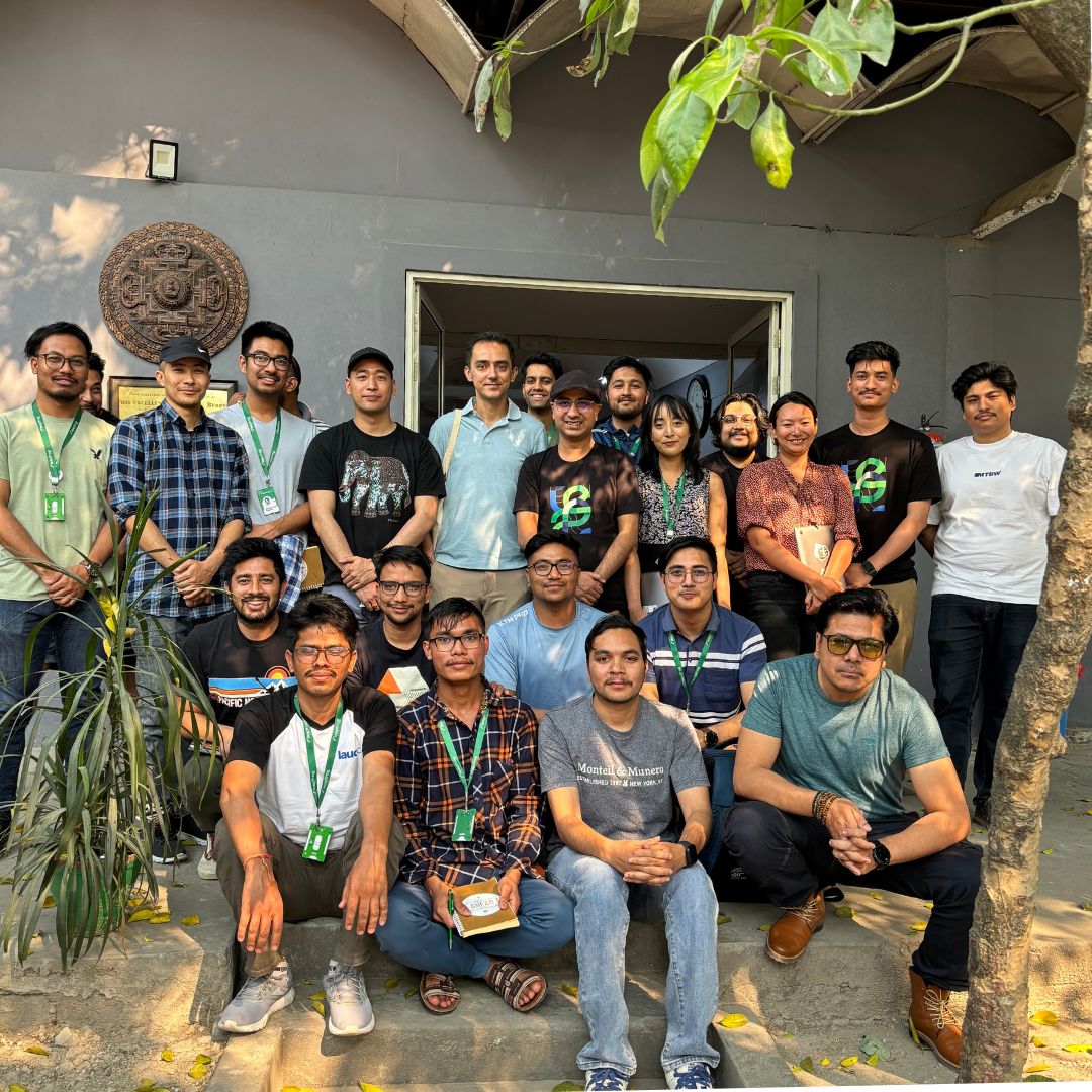 Bibek Paudel, Postdoctoral Researcher at Stanford AI Lab, paid a visit to Leapfrog for an engaging meet-and-greet with our Leapfroggers on April 25. 🎤 Hosted by Ankur Sharma, Leapfrog’s Director of Innovation, the event featured Bibek sharing insights from his #AI research.