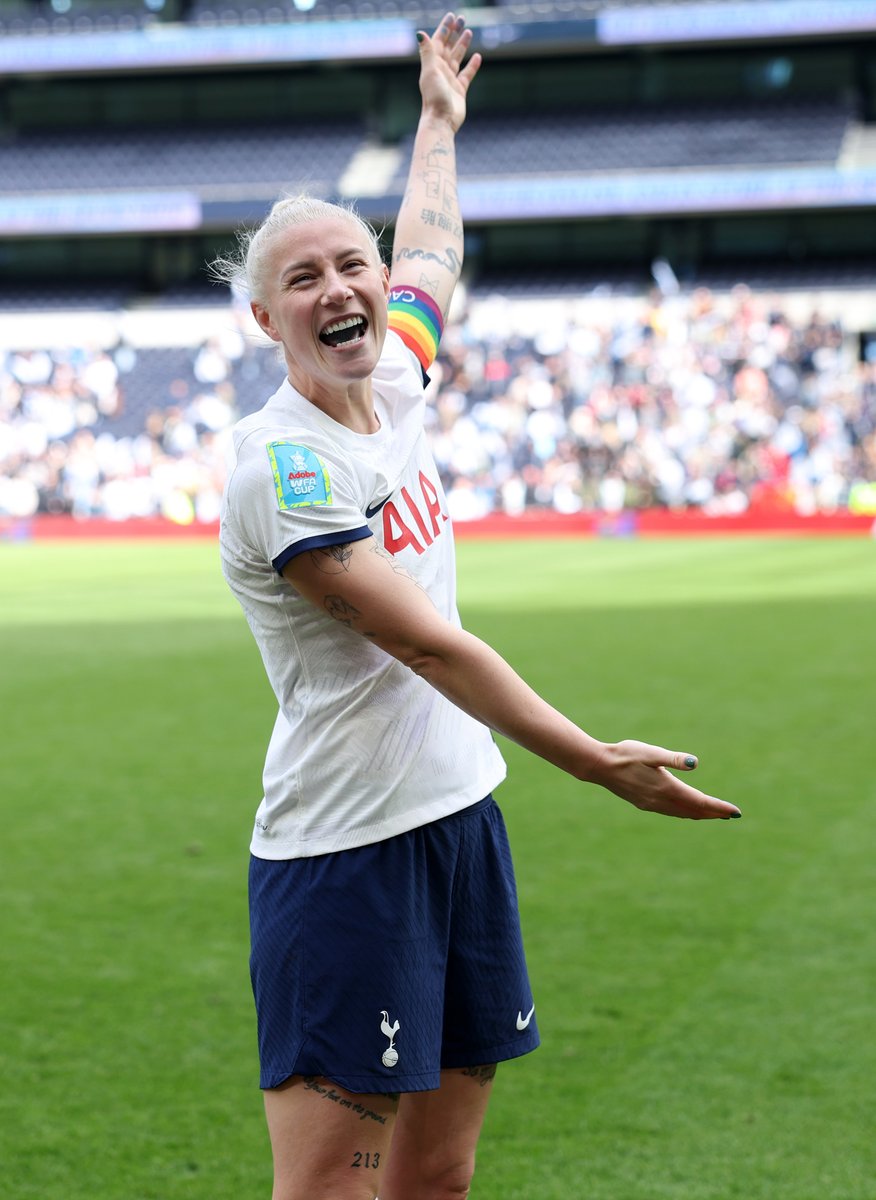 Caption this… ✍️ #AdobeWomensFACup