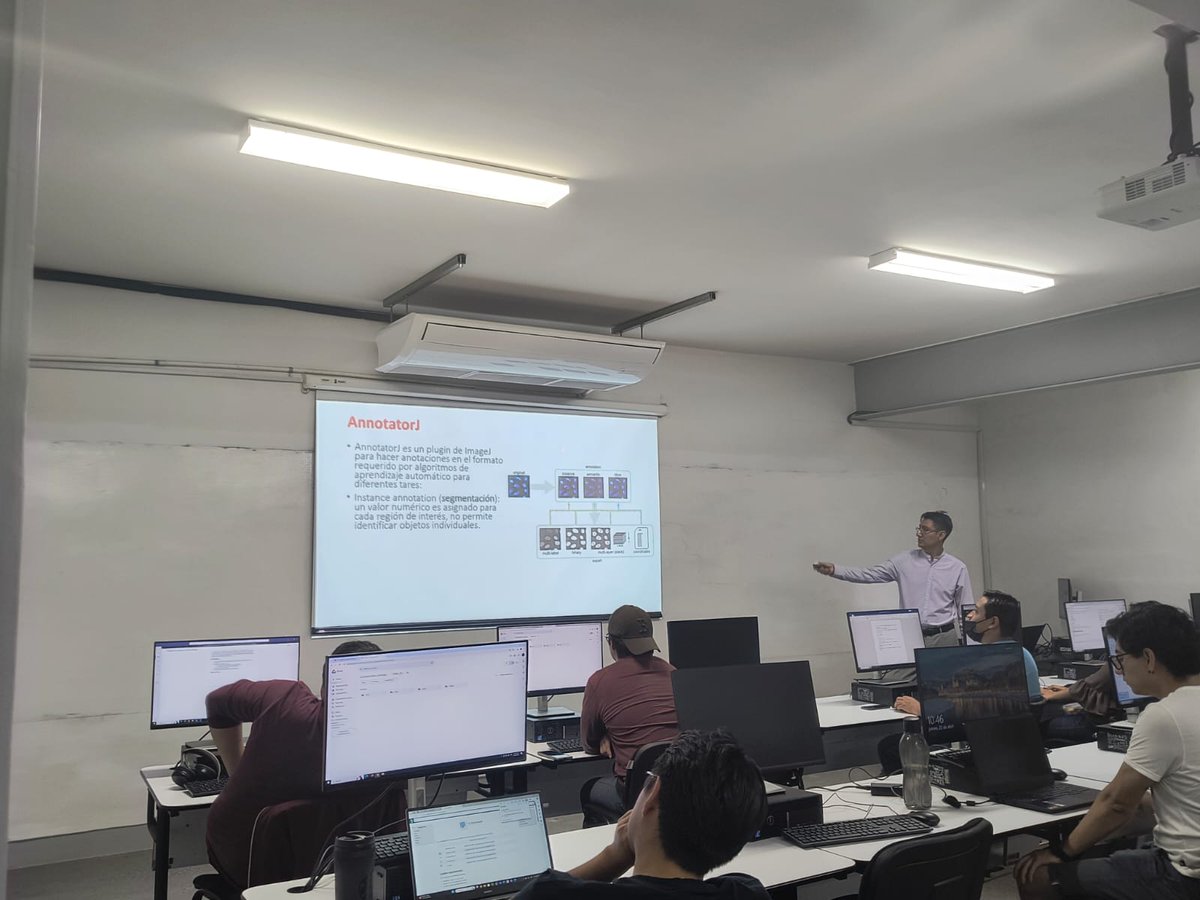 Great success at the first workshop on 'Artificial Intelligence for Object Segmentation using U-Net' at @LaUASLP. The workshop covered topics such as Artificial Intelligence, Machine Learning, Segmentation, Annotation, and Deep Learning @cziscience