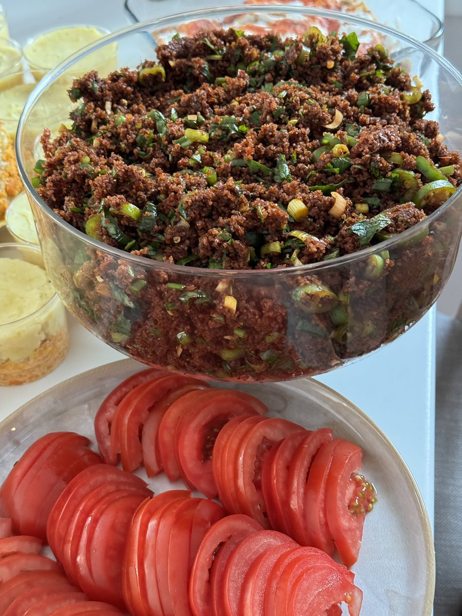Gerçek Hatay kısırı budur ve konu tartışmaya kapalıdır
(Ellerimle yoğurdum laf edenin kalbini kırarım)