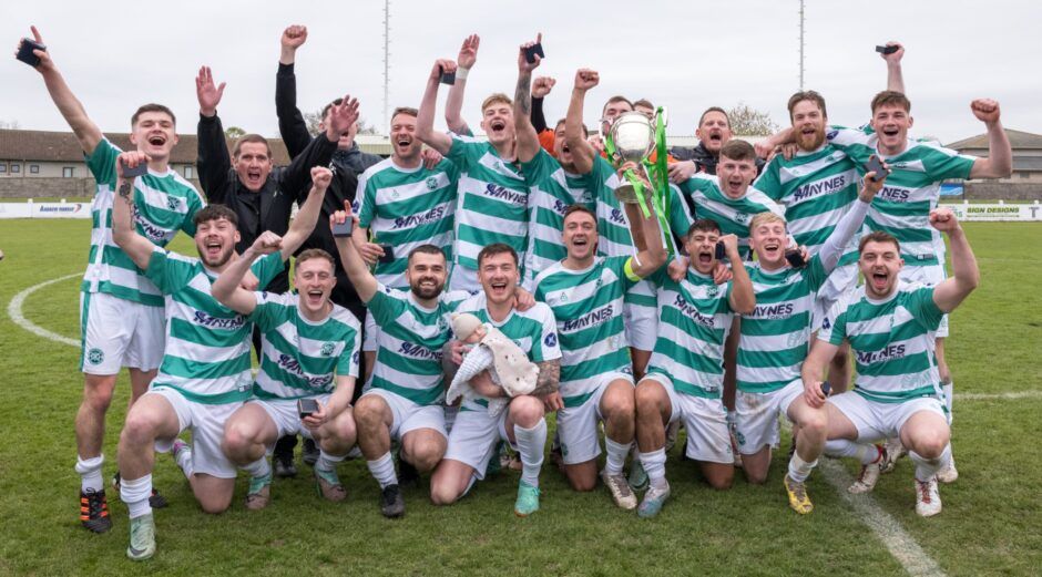 UPDATE: Buckie Thistle consider SFA arbitration after being barred from pyramid play-offs - buff.ly/4bdPXQ0