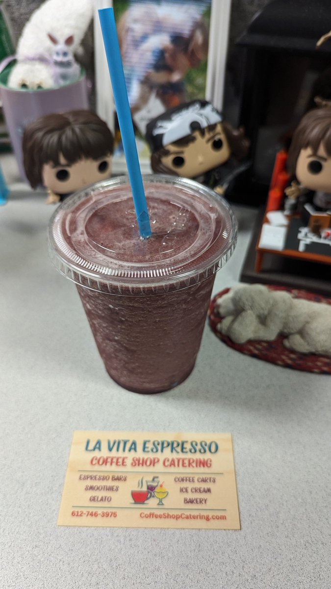 #staffappreciationweek 
Final Day 
We get smoothies🤗😋
I was first in line!