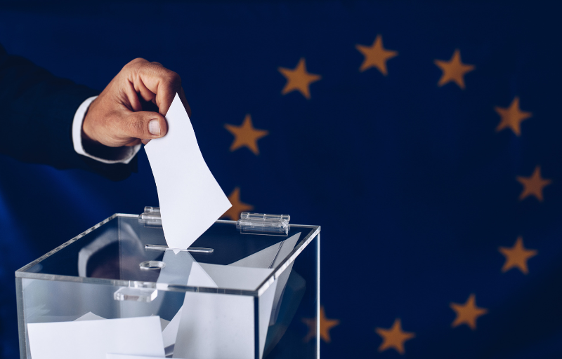 📣 Les Élections Européennes se tiendront le #9juin prochain, nous avons tous un rôle à jouer ! 🗳️Vous avez jusqu'au 1ᵉʳ mai pour vous inscrire en ligne via service-public.fr ou jusqu'au 3/05 aux guichets de votre Mairie . #ÉlectionsEuropeennes2024 #Election2024 #EUROPE