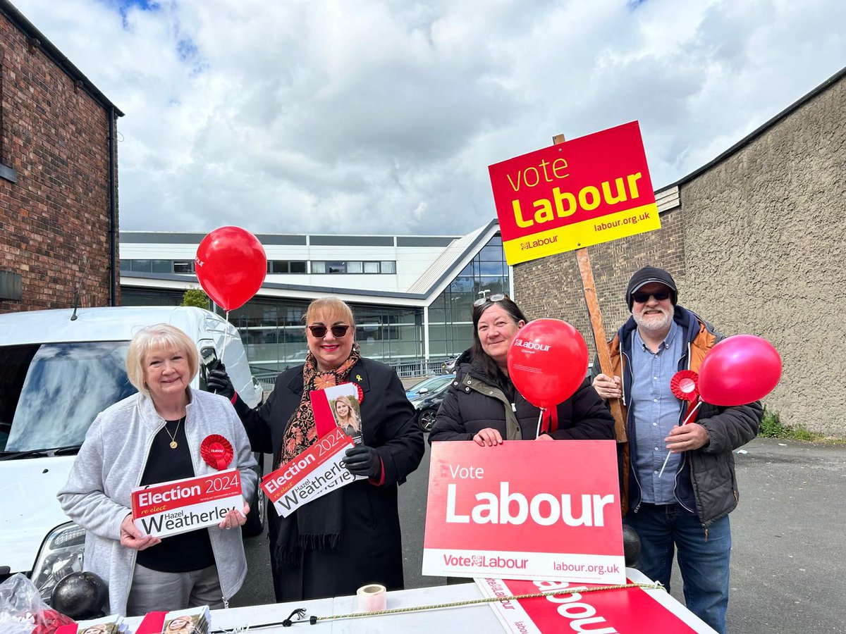 Fantastic to be in Birtley this morning with PCC candidate @SusanDungworth, Local Council candidate Hazel Weatherly, and councillor @Alexander_Hay91 . It is so important to get out in community and discuss Labour's plans for change at the upcoming elections with local residents.