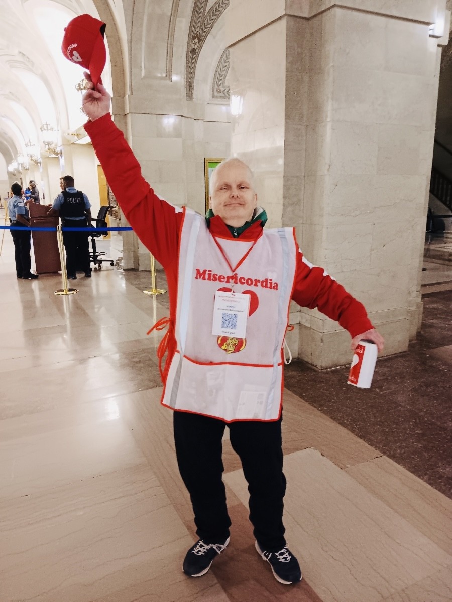 heartofmercy's tweet photo. Candy Days is here!! Who's excited?? We are excited to be back out in the community today and tomorrow. Look for volunteers or donate here! https://t.co/EqD1weJ8mI https://t.co/xl935NXJuC