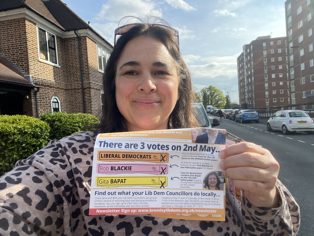 More delivery this afternoon, the sun is shining, the people are smiling 😊. One chap stopped to tell me he is not voting Labour any more and he wants to find out more about the Lib Dems 💛