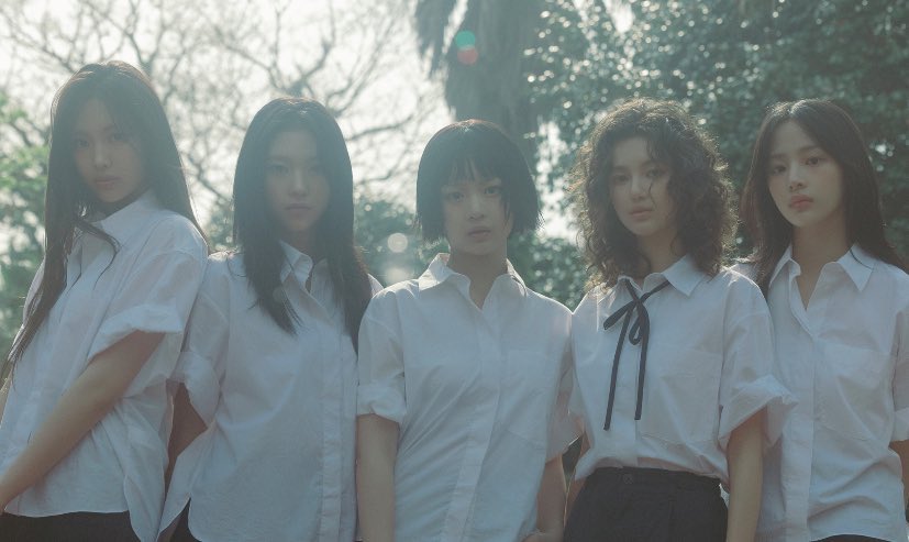 bunntohru's tweet photo. i just love how personal their mvs are, there's always things that only us can understand and you can't just put another group in it, it's newjeans because there's so many things related to them in their mvs, it's their identity https://t.co/htK4ByfnIc