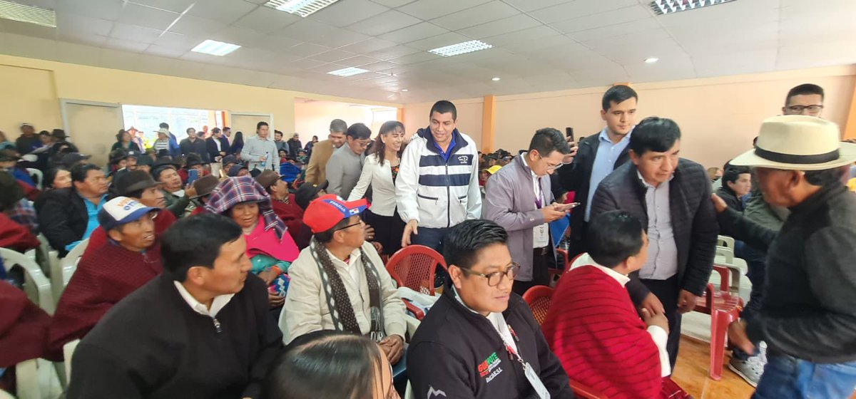 Desde el Cantón Colta, Parroquia Columbe, Provincia de Chimborazo iniciamos la Sesión 015 de la Comisión de Soberanía Alimentaria.
#jamintonasambleísta
#lavozdelagricultorenlaasamblea
#soberaniaalimentaria