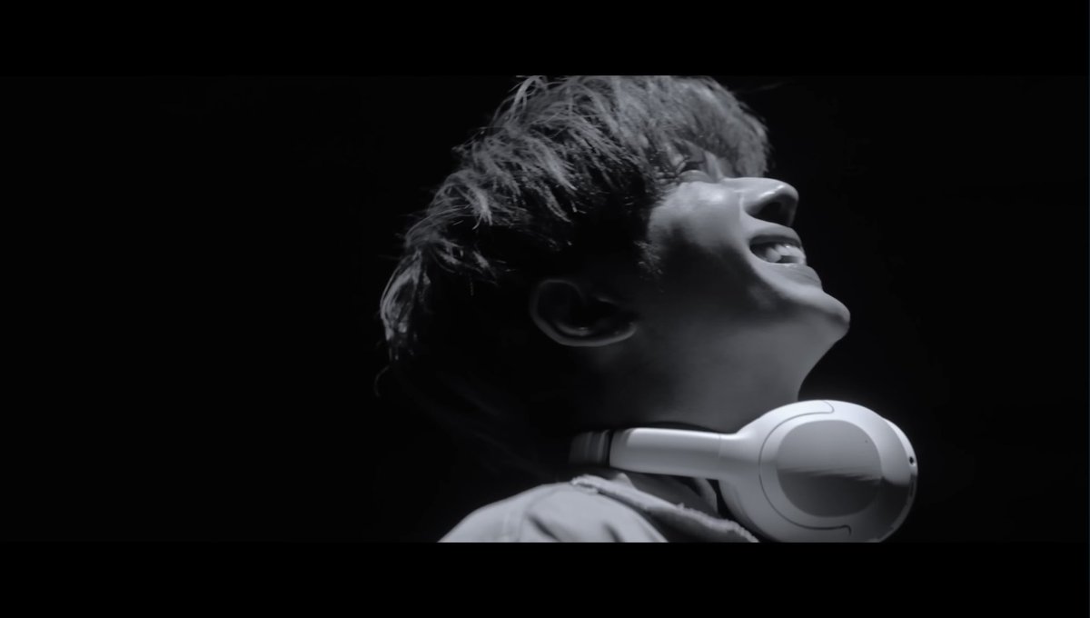 Nissysaaa24's tweet photo. #Stormy で #Nissy がつけているヘッドフォンはどこの物なんですか？！？！
わかる方教えて🎧 https://t.co/vvqMBsoPLb