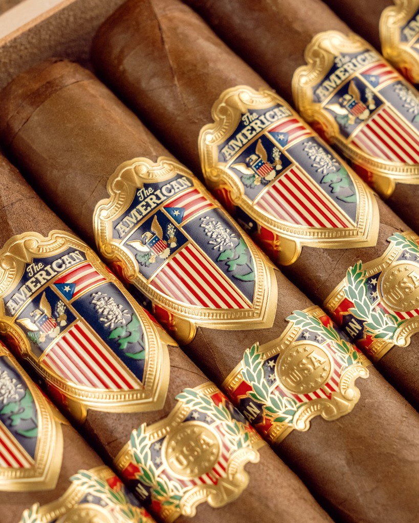 The American is a flavorful, medium-bodied luxury cigar. As an American puro, it has a unique taste, unlike any other cigar in the world.