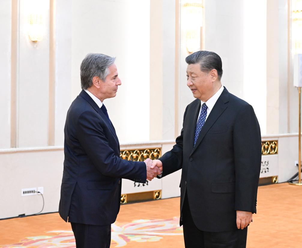 On Apr. 26, President Xi Jinping met with @SecBlinken in Beijing. President Xi noted that China and the US can draw important lessons from the past 45 years: - Be partners, not rivals; - Help each other succeed, rather than hurt each other; - Seek common ground and reserve…