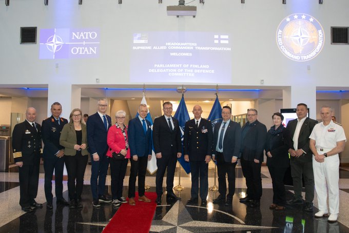 #Highlights of the week: 2⃣ #Finland🇫🇮 makes @NATO stronger. 🇫🇮 Parliament's Defence Committee visited @NATO_ACT to focus on future warfare development challenges & discuss nations' contribution to more efficient #NATO transformation in the changing world. #WeAreNATO