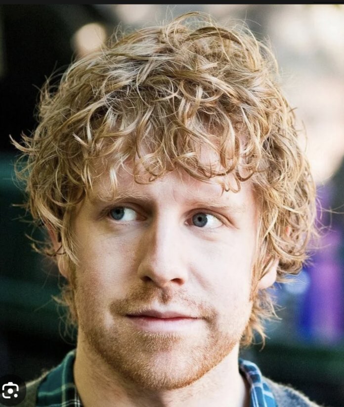 June 5 & 6 star of #LastLaugh @Josh_Widdicombe returns to @roseandcrownpub #E17 to work out his new show. Exclusive access to mailing list for 24hrs so sign up here tinyurl.com/7z4www98 pls RT