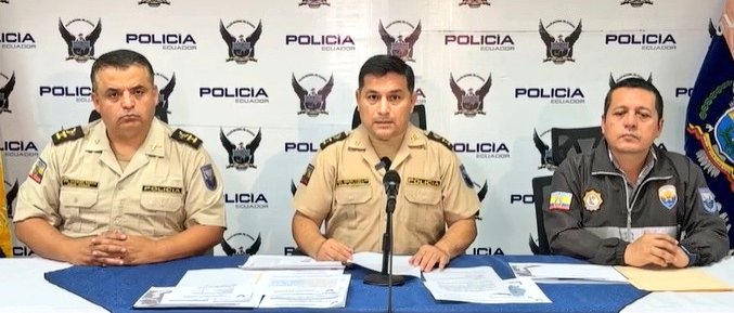 #IMPORTANTE 

Ahora en #RuedaDePrensa, 
Policía Nacional del Ecuador informa los resultados de los operativos desplegados por la #FuerzaInvestigativaContraLaExtorsión, en la #OperaciónGranLibertad 4, ejecutados en varias provincias del país.

Preside, #CrnlGaloErazo,