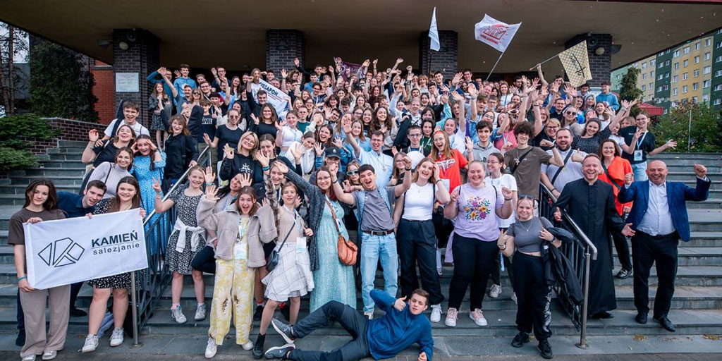 The youth center in Lubin held a special event with the theme “a dream that becomes reality,” gathering 200+ young people from Salesian provinces in Poland. This a unique experience helped them strengthen their faith, make new friends and experience the joys of being Salesian. 😀