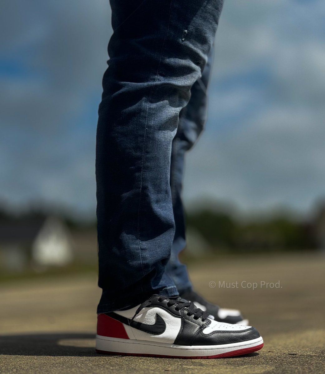 Heading into the weekend in high spirits, hope the same for yall, God Bless‼️🗣️ #KOTD Jordan 1 Low Black Toe