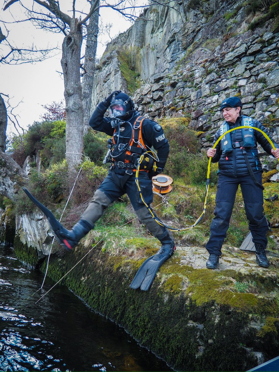 NWPoliceDivers tweet picture