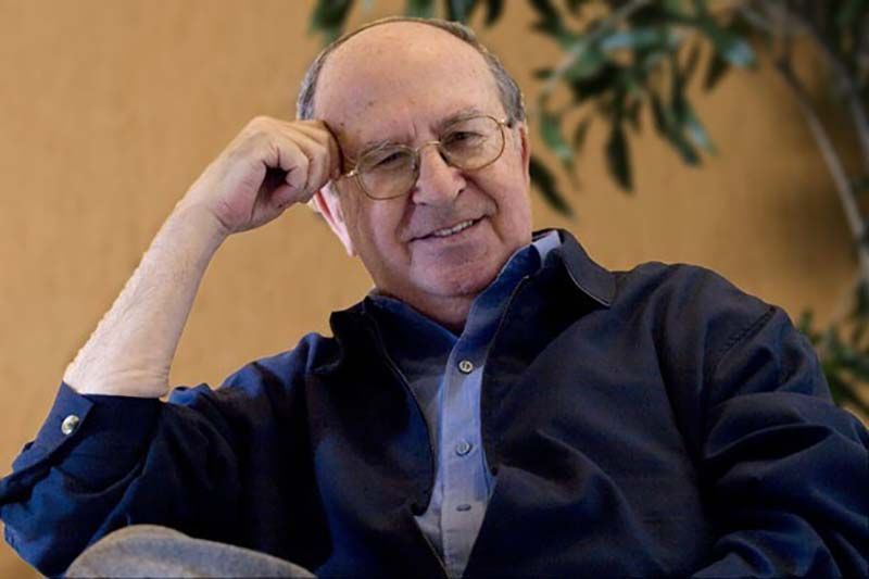 «Lo periférico se ha vuelto central».... En abril de 2010 Jesús Martín-Barbero (1937-2021) pasó por Barcelona y nos visitó en <a href="/comunicacioUPF/">Comunicació UPF</a>. Como siempre, nos dejó el campo mental bien arado y sembrado de fructíferas ideas buff.ly/2WMnsCG