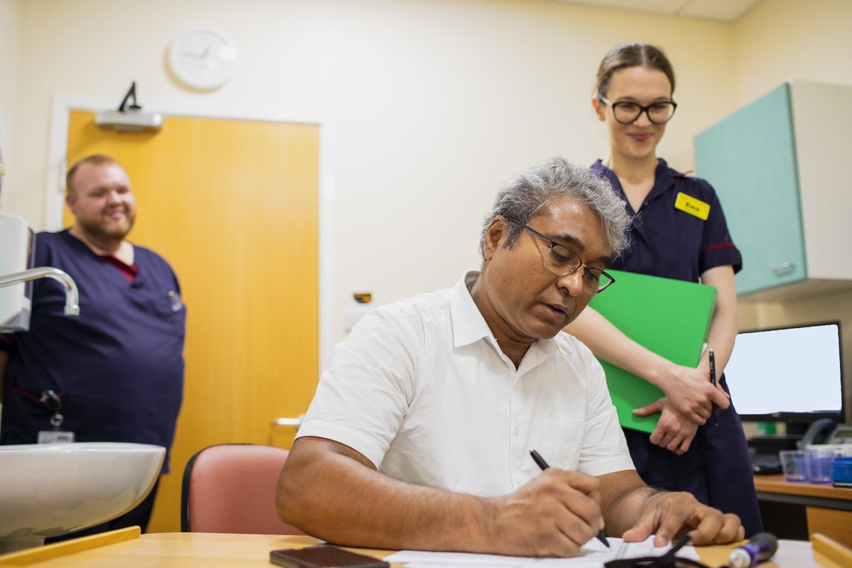 Many congratulations to Venkat Srinivasan, Ewa Delmaczynska, & all the people living with #mnd at @uhbtrust who have contributed, for reaching the milestone of randomising over 50 participants to @mndsmart Thank you very much for all your hard work and support