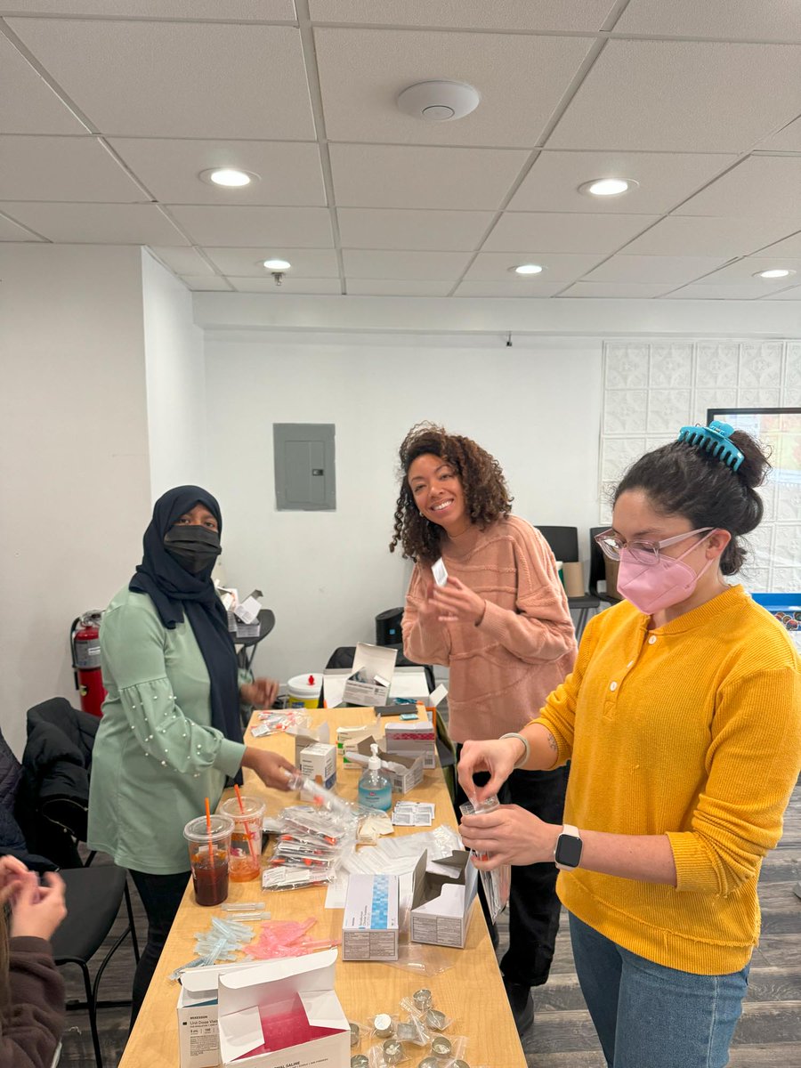 During our weekly kit-packing group, volunteers & participants prepare harm reduction kits. It's a great example of how OnPoint is a true community, led by people with lived experience, where everyone takes care of one another. bit.ly/3U82u0t #NationalVolunteerWeek