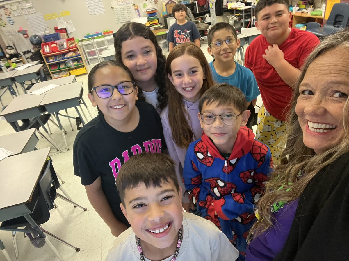 My sweet bunch of #DynamiteScholars from last year came to say hello and do a little #TrashketBall before school. @es_luther @CCISD @IHeartCKH @lead4ward