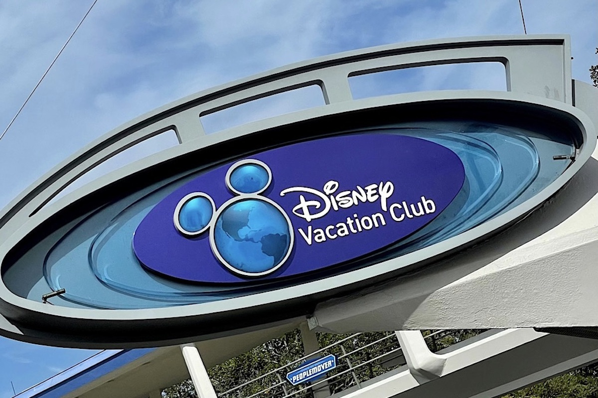DVC Members Save on Car Rentals: Thanks to Disney's promotional affiliation with Alamo, Disney Vacation Club members can save up to 20% off normal rental car rates.  dlvr.it/T63YCR