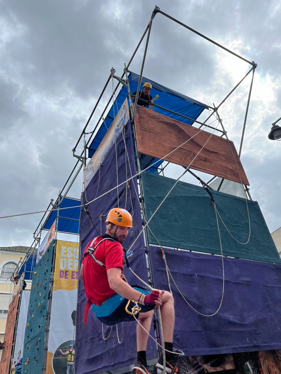 Una breve crónica, del último Campeonato de Andalucía de TPV en Espeleología en el que fuimos CAMPEONES DE ANDALUCÍA, más en nuestro blog: 👉 espeleovillacarrillo.blogspot.com/2024/04/volvem… #Espeleología #Villacarrillo #Campeones #Andalucía #Jaén