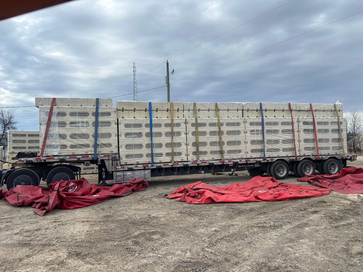 Did somebody order over a dozen dock sections? 🤔 
Oh wait that was us! ✋ 

Truck #4 of the season ✅ 

#EZDock #spring #NorColEZDock #gimli #interlake #cottagelife