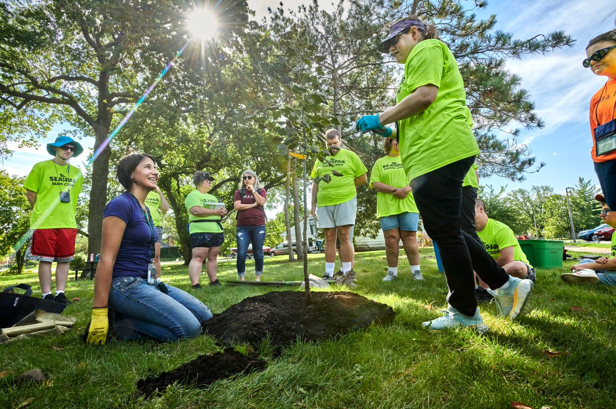 Happy #ArborDay! Diverse, properly placed and cared for trees are essential for mitigating the impacts of climate change. We are proud to collaborate with #FundingUrbanForestry partners to improve communities for all. @forestservice