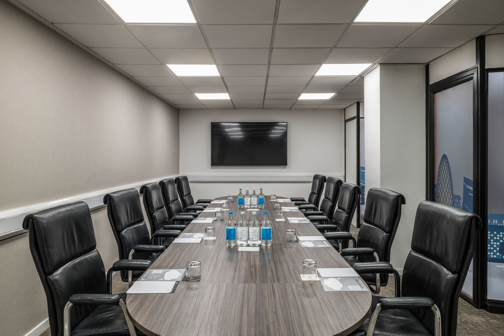 Looking for a venue to make a lasting impression on your guests? Look no further than our recently renovated space. Equipped with state-of-the-art amenities, modern facilities, and outstanding service. For inquiries, please contact us at events@renaissanceheathrow.co.uk.