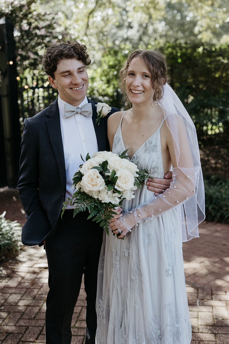 🕊️ Two Lovebirds: One Unexpected Love Story in Biological Sciences 🕊️ An unanticipated encounter turned into romance for an LSU graduate school couple. They found love where they least expected it, got married, and defended their PhDs in the same week. 🔗 lsu.edu/science/biosci…