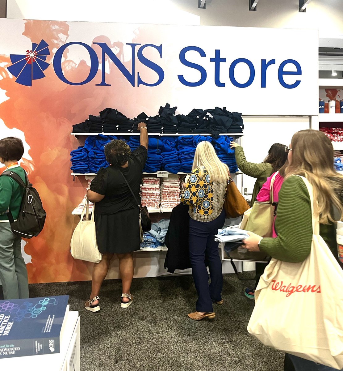 Stop by the ONS Store in the Learning Hall to check out select book titles on sale now! Don't forget to grab your ONS merch 🛍️