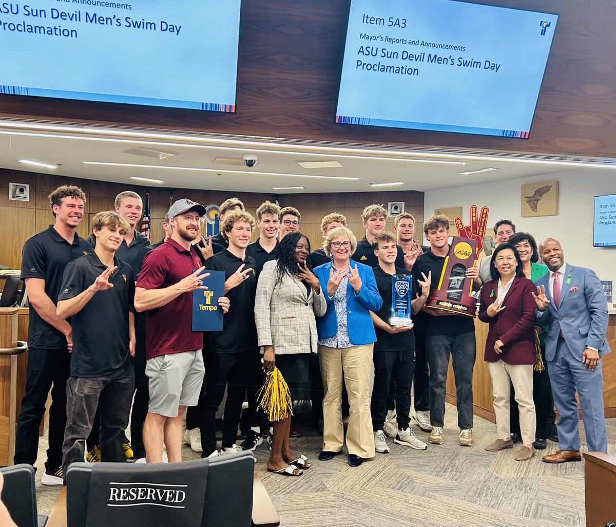 #ForksUp! Loved getting to recognize the #NCAA's best in @ASUSwimDive and @ASUWrestling at last night's @Tempegov Regular City Council meeting! #GoDevils.