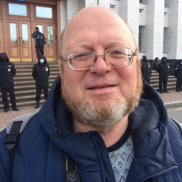 🔴Il giornalista di @Forbes , Sergei #Mingazov,  arrestato in #Russia per «diffusione di false notizie sulle forze armate»  su eventi accaduti a #Bucha in #Ucraina 

Si trova ora in un carcere di #Khabarovsk
Lo riferiscono Rbk e Meduza citando il suo avvocato 
#UcrainaRussia