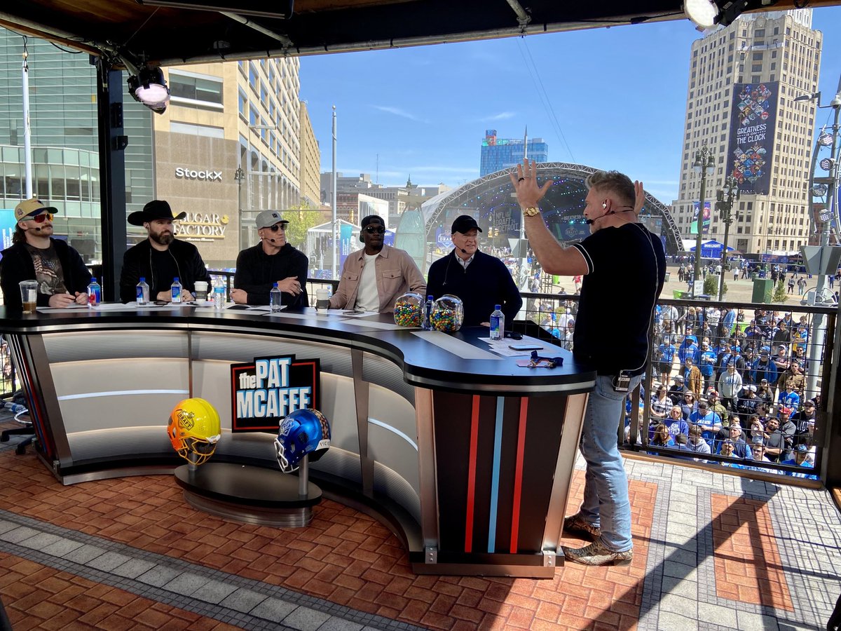 So this is happening. ⁦@nflcommish⁩ with ⁦@PatMcAfeeShow⁩ at #NFLDraft