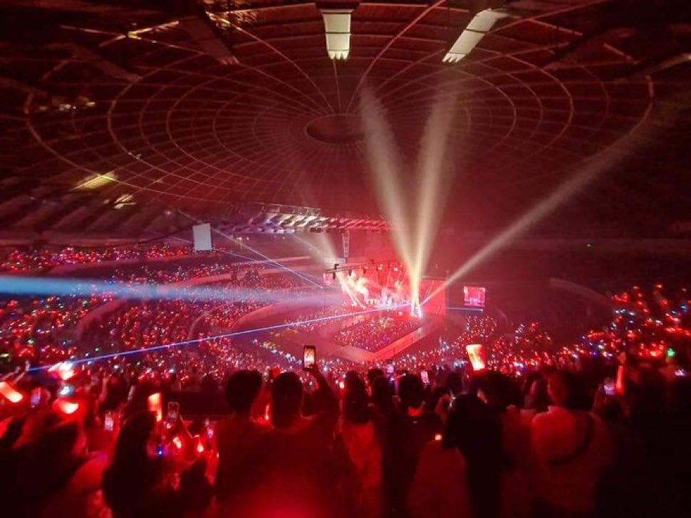 KONFIRE!!! We don’t call it red ocean, we call it KONFIRE 🔥🔥🔥🔥 OH BAKA GAYAHIN NA NAMAN HA? Please lang🫵🏻 RESPECT THE NAME #RESPECTiKON #iKONnotEYEKONS #iKON #아이콘 #iKONICS