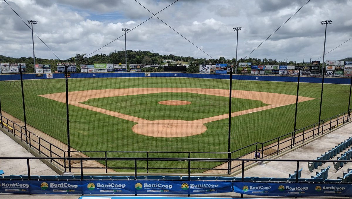 #AHORA! Condiciones del estadio Hermanos Marrero de Aibonito.

Los Esperamos esta noche! 💪 🐔 

📷 Depto. Recreación y Deportes Municipio Aibonito