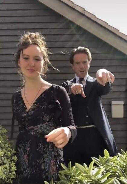 In honor of International Dance Day, let's revisit when Damian Lewis did a TikTok dance with his daughter. It's delightful. Watch here: damian-lewis.com/?p=40571 #DamianLewis #InternationalDanceDay #DanceDay 🕺🏽💃🏽