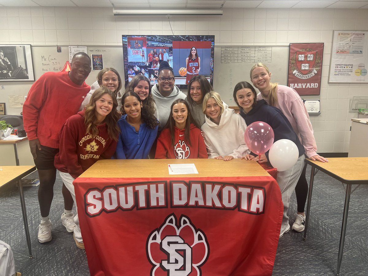 Congratulations @AvaCossette on signing your NLI this week to officially continue your basketball and academic career at USD! Go Yotes!!! 🏀 @SDCoyotesWBB